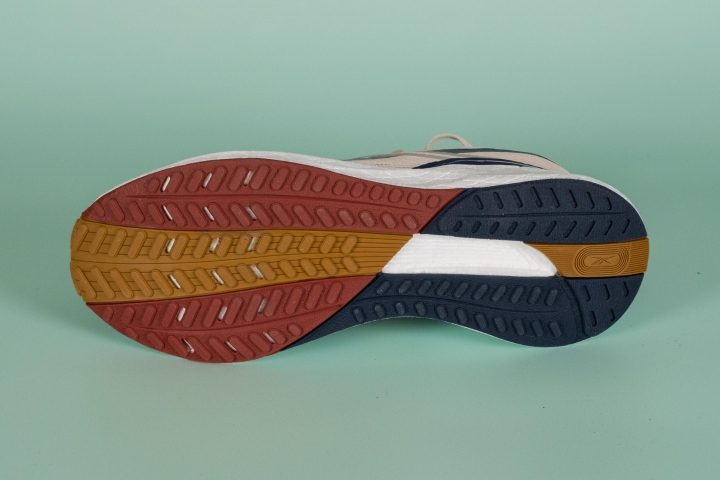 Новые кроссовки reebok 35-36 размер Outsole.jpg