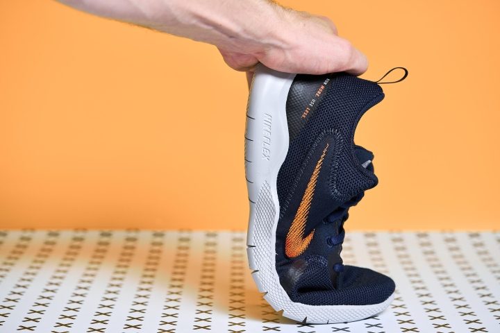 Nike flex best sale rn 2018 orange