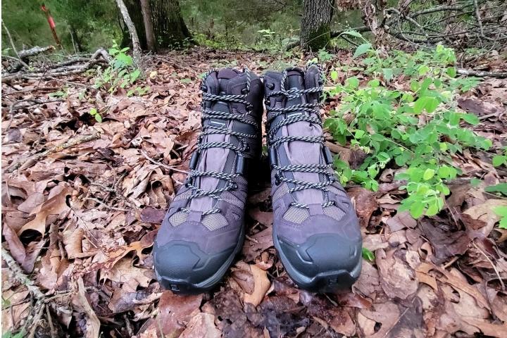 solomons hiking boots