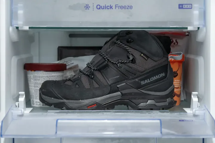 Salomon Quest 4 GTX Difference in midsole softness in cold