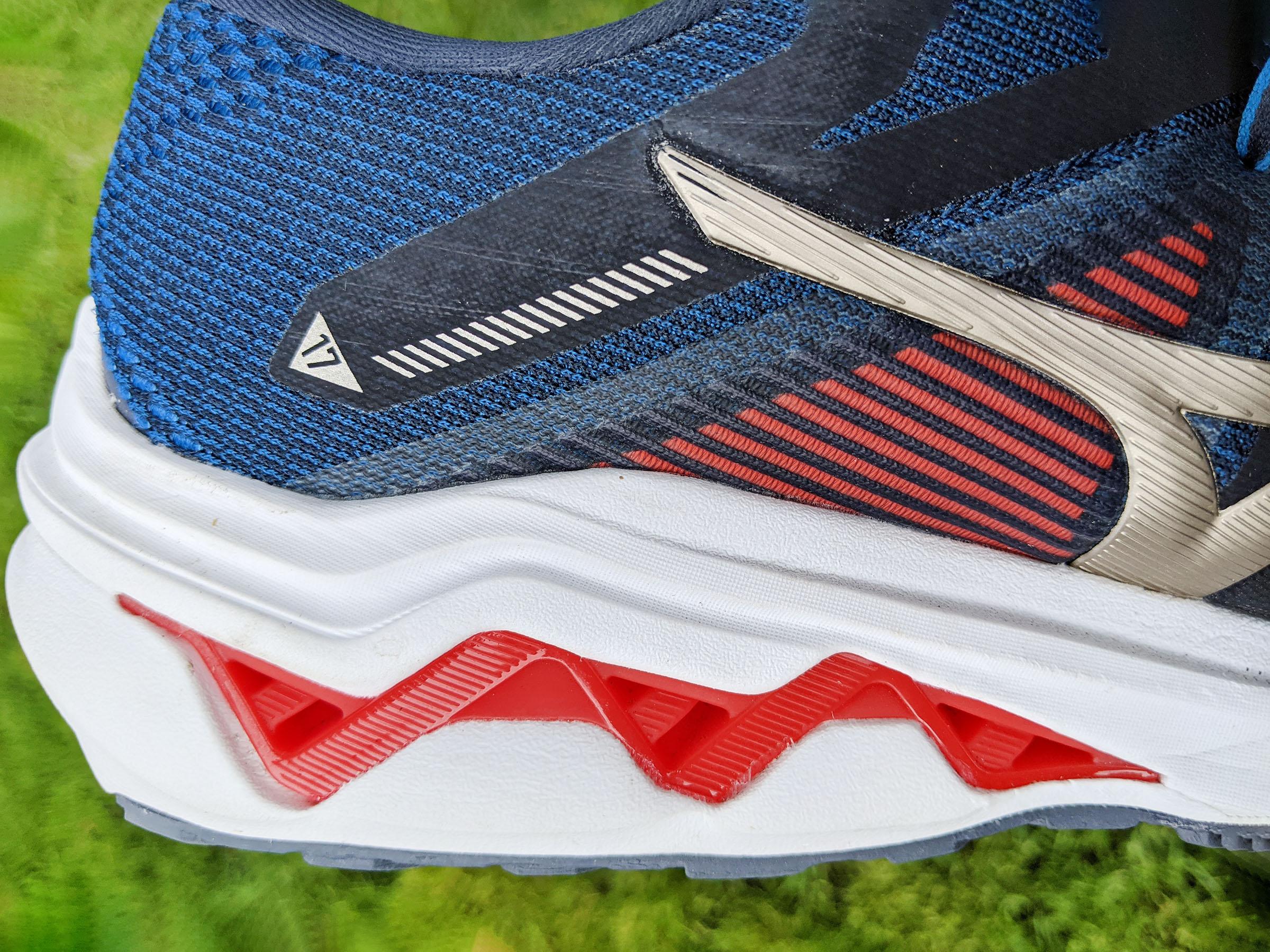 Mizuno wave rider discount 17 review mens