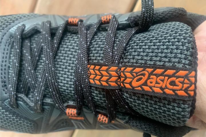 asics venture 8 running shoes review