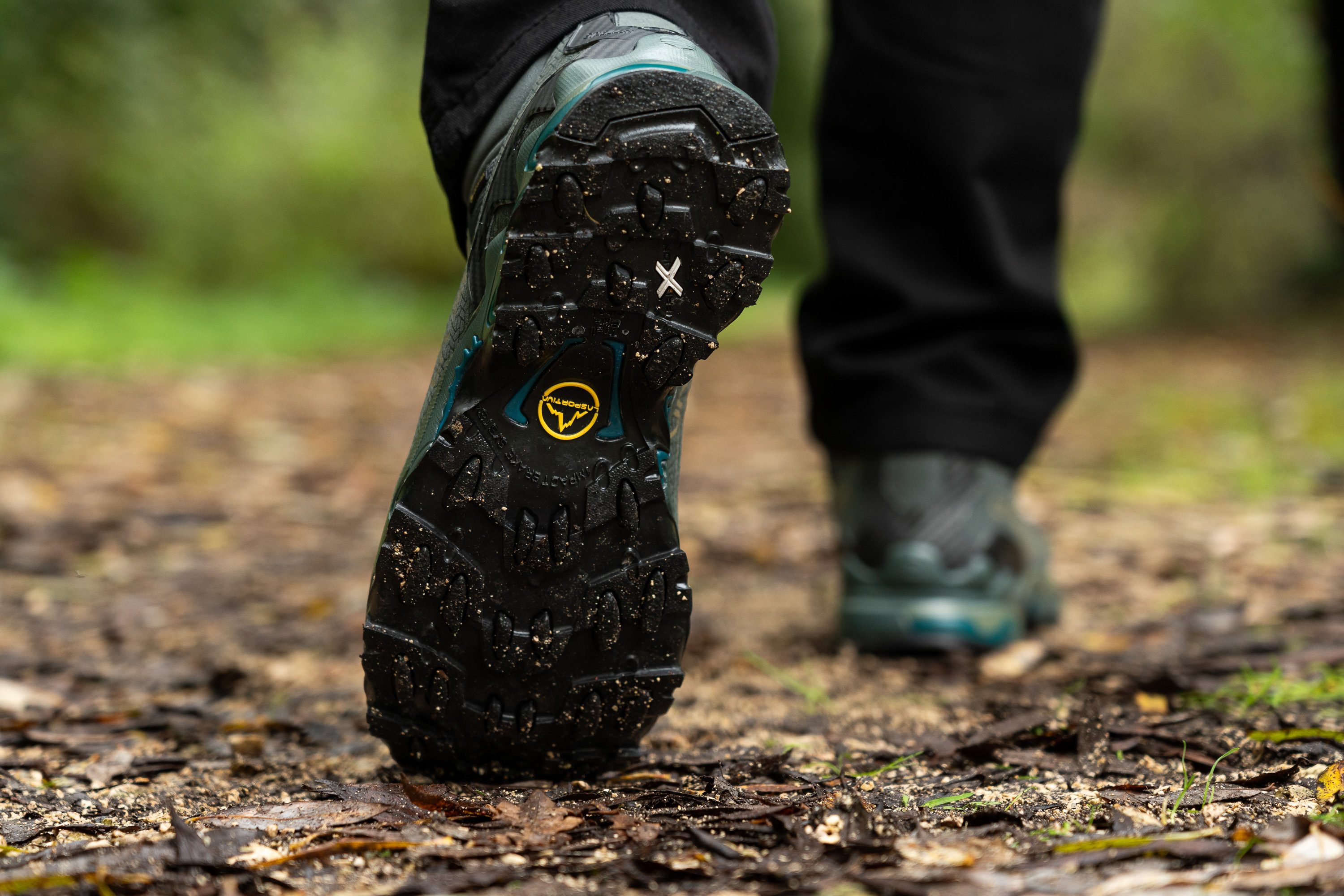 La Sportiva Ultra Raptor II Mid GTX Outsole design