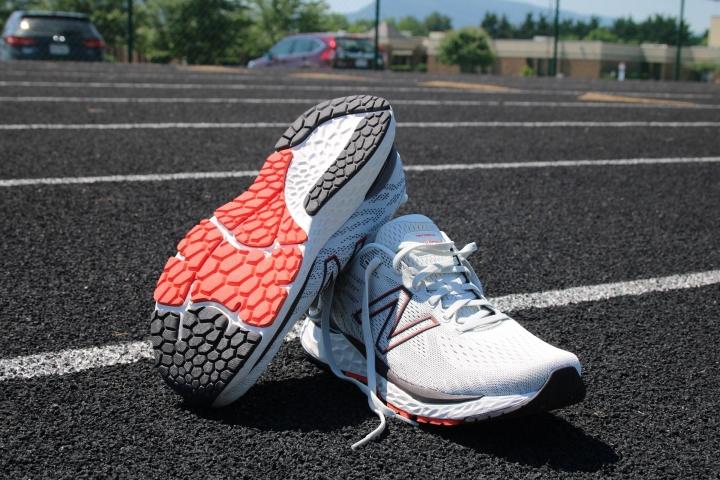 new-balance-fresh-foam-880-v11-on-track.jpg