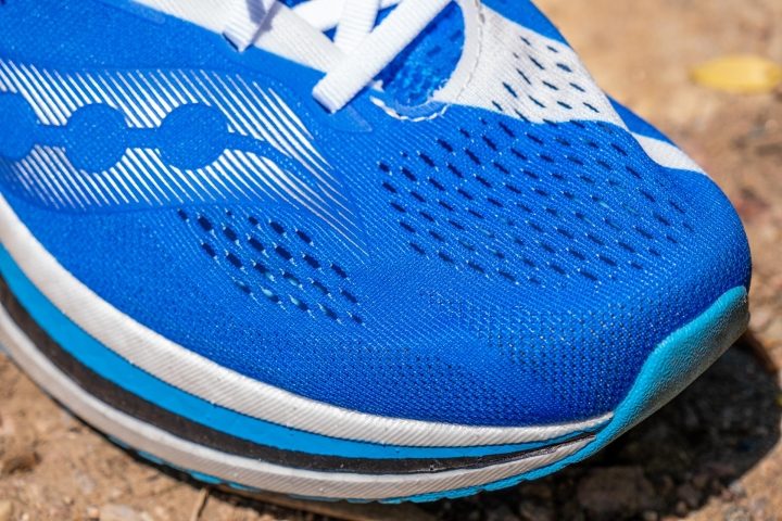 Saucony-endorphin-pro-2upper transpirable