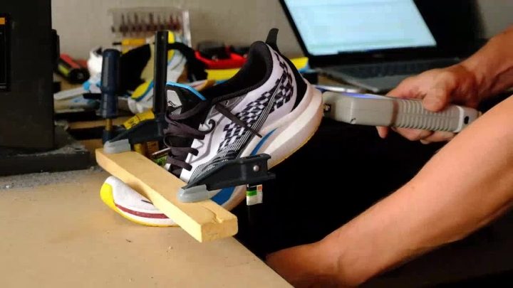 Saucony Endorphin Speed 2 Flex Test