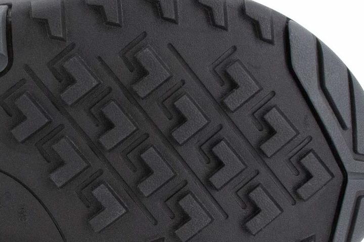Xero Shoes Xcursion Fusion grippy, aggressive lugs