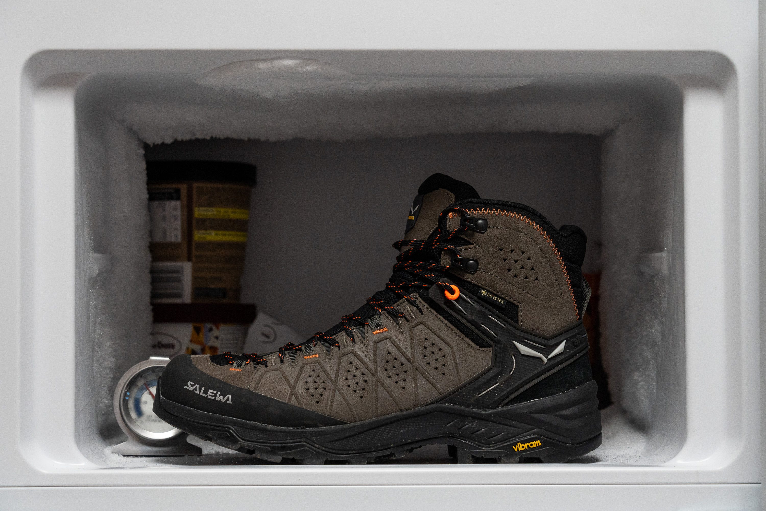 Salewa Alp Trainer 2 Mid GTX Midsole softness in cold (%)