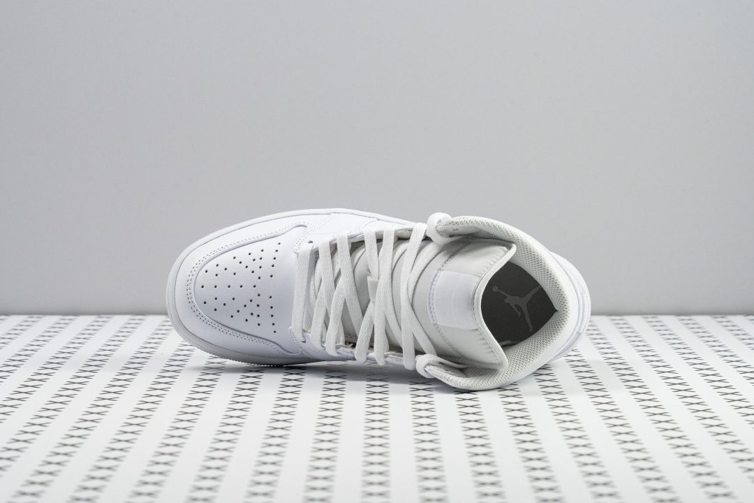 jordan an1 mid