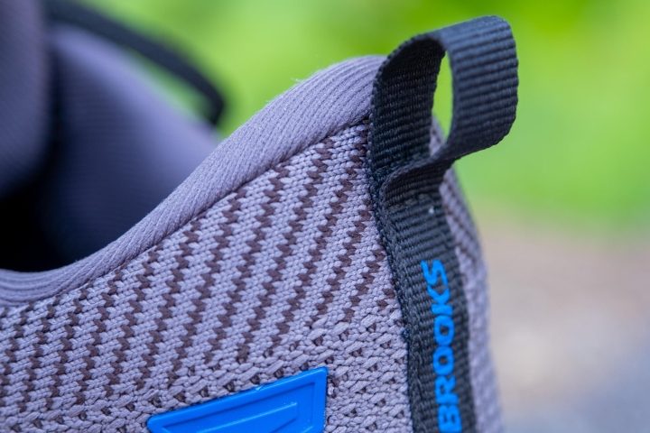 Brooks Revel 5 Heel Tab