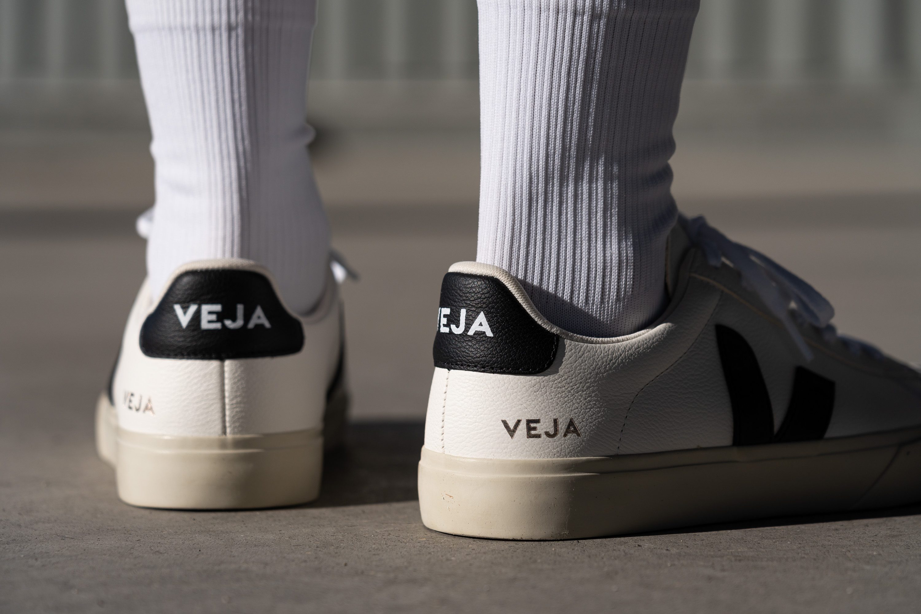 Veja Campo Heel tab