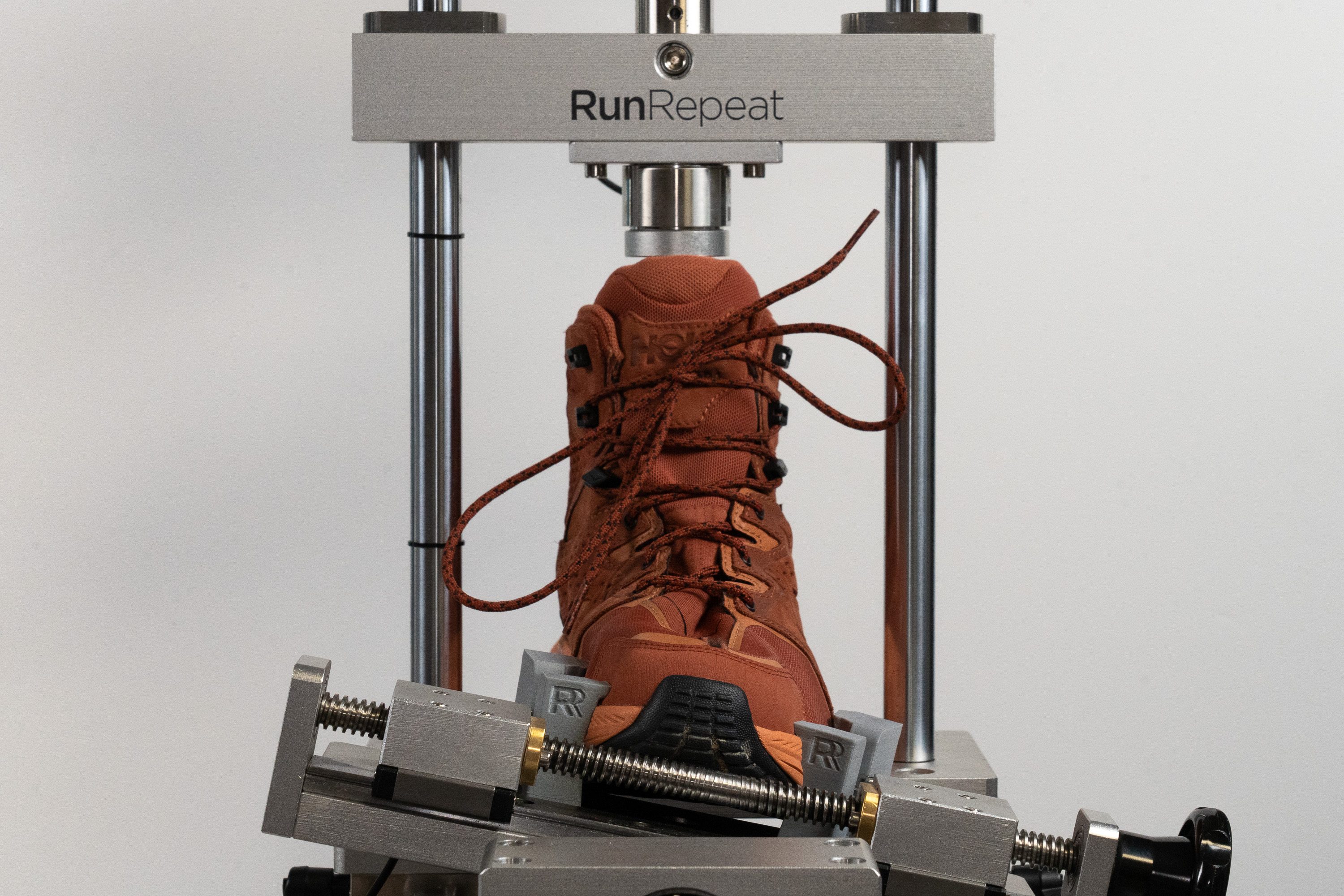 Hoka Anacapa Mid GTX Torsional rigidity