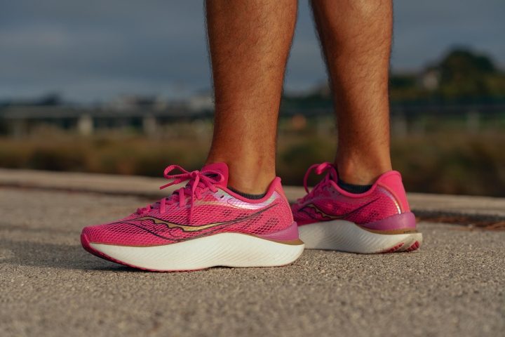 Cut in half: Saucony Endorphin Pro 3 Review | RunRepeat