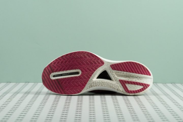 Saoucony Endorphin Pro 3 outsole lab