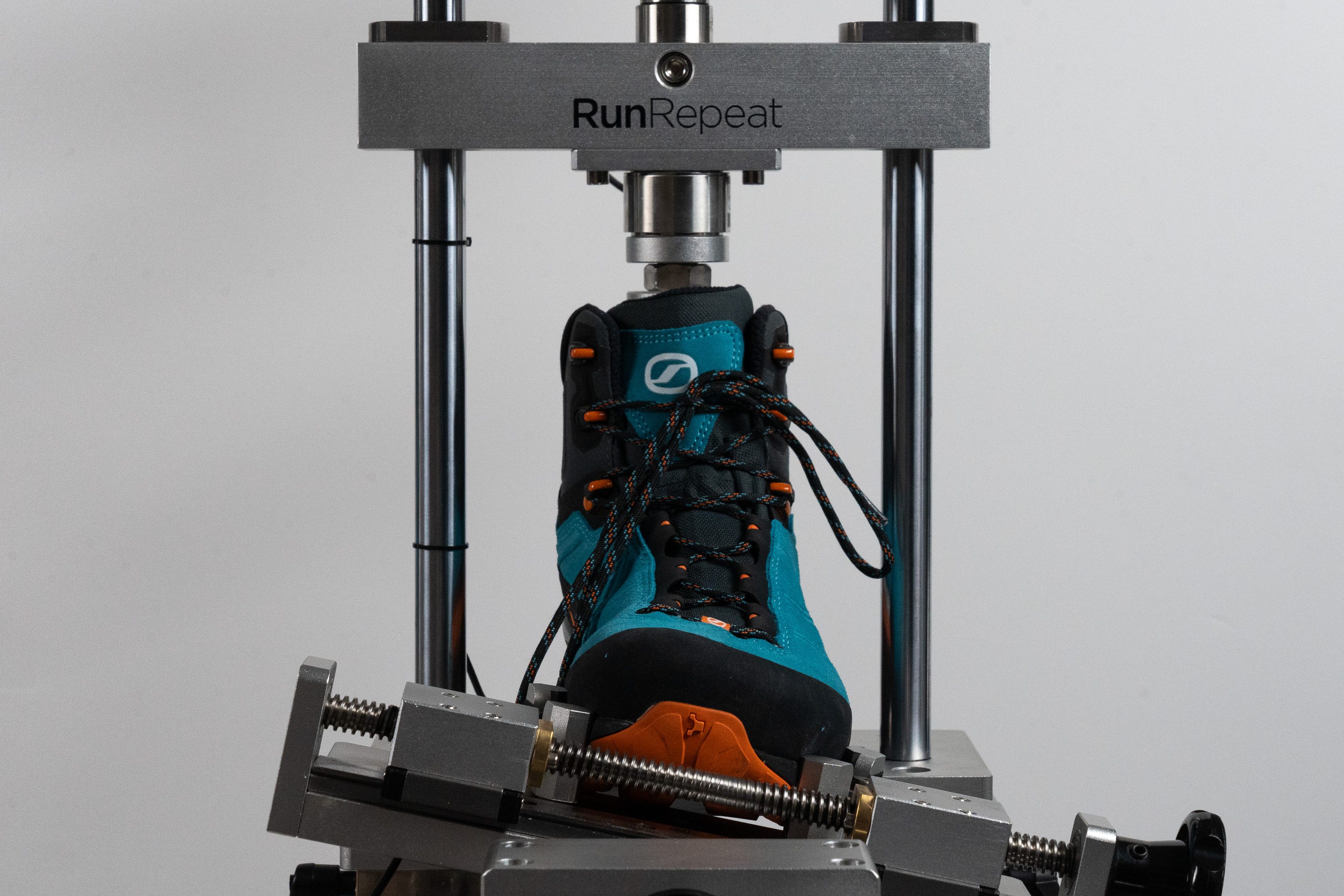 Scarpa Rush TRK GTX Torsional rigidity