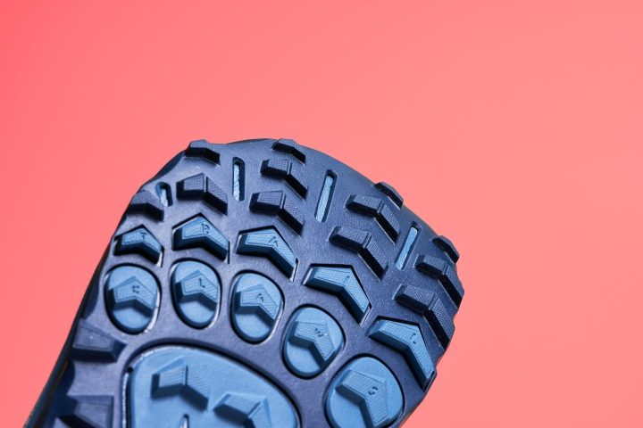 Moreover, all the rubber means a whole lot of durability in the outsole Grip Forefoot