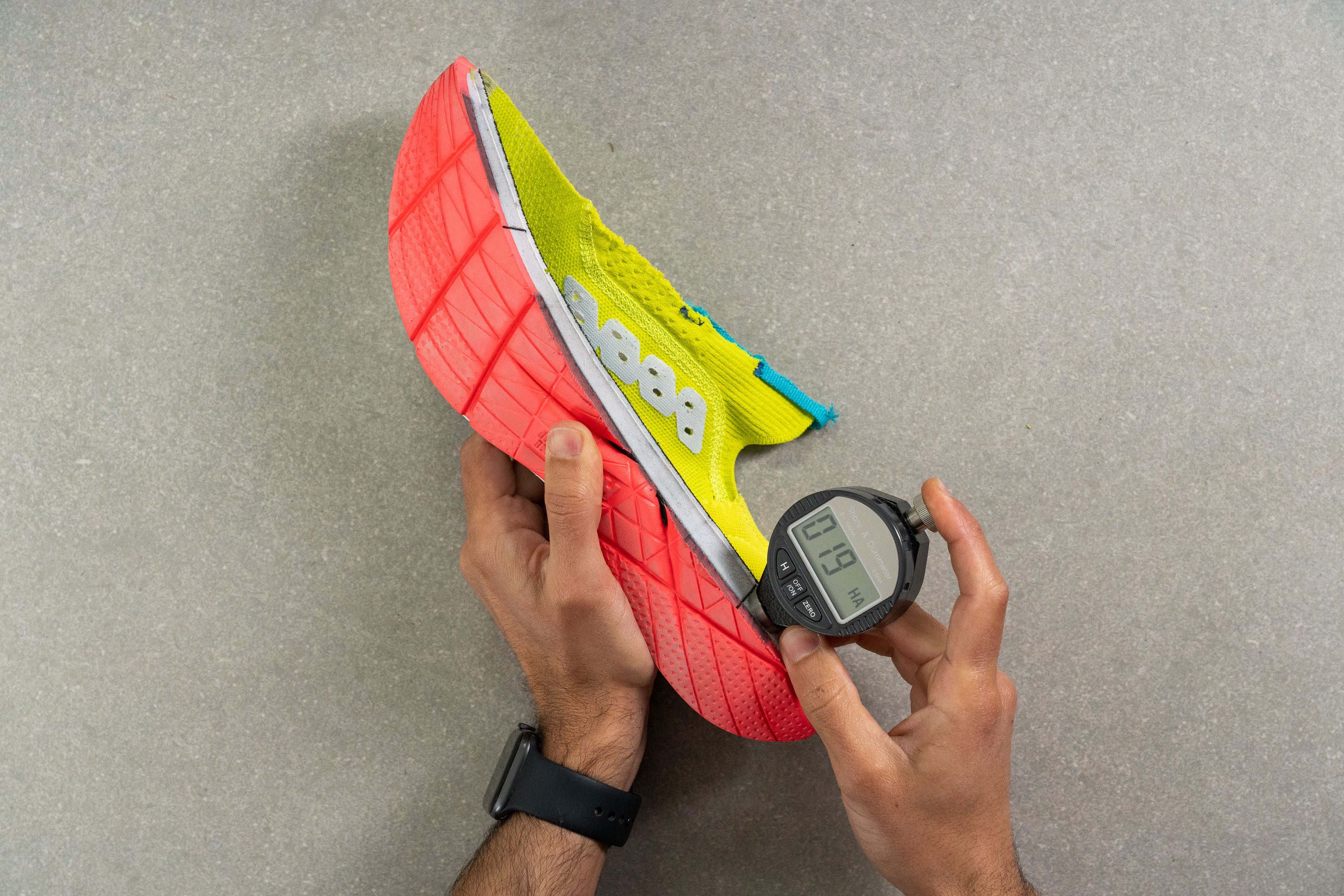 hoka-carbon-x-3-midsole-test.JPG