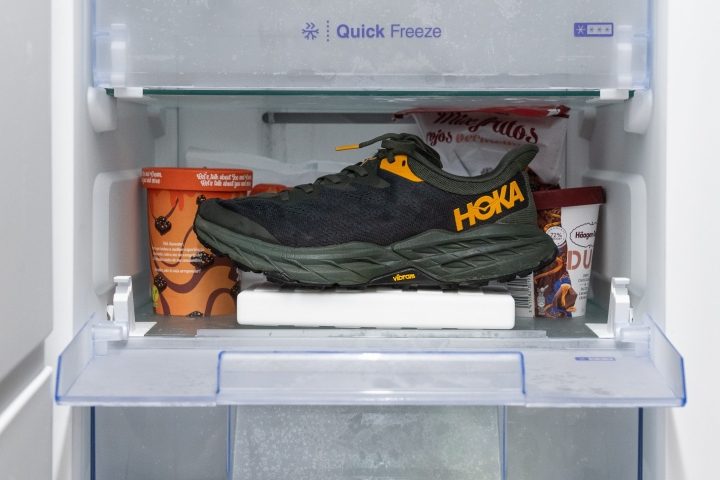 hoka-speedgoat-5-in-cold-conditions