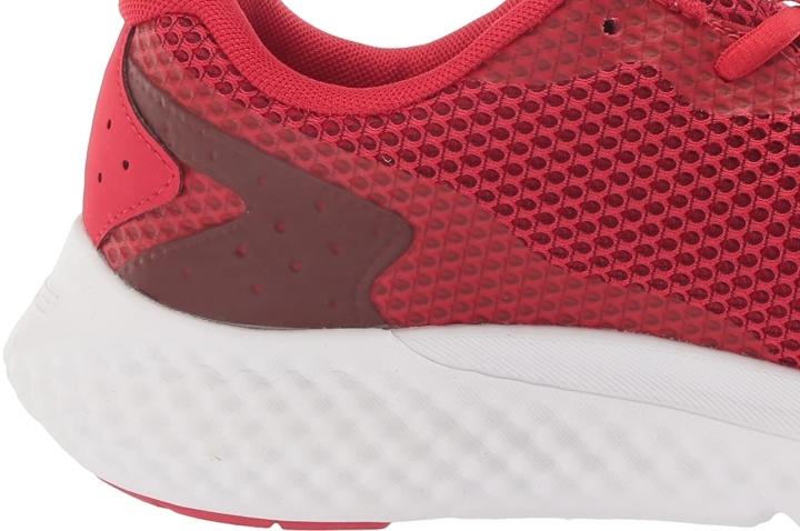 Under Armour Charged Rogue 3 support
