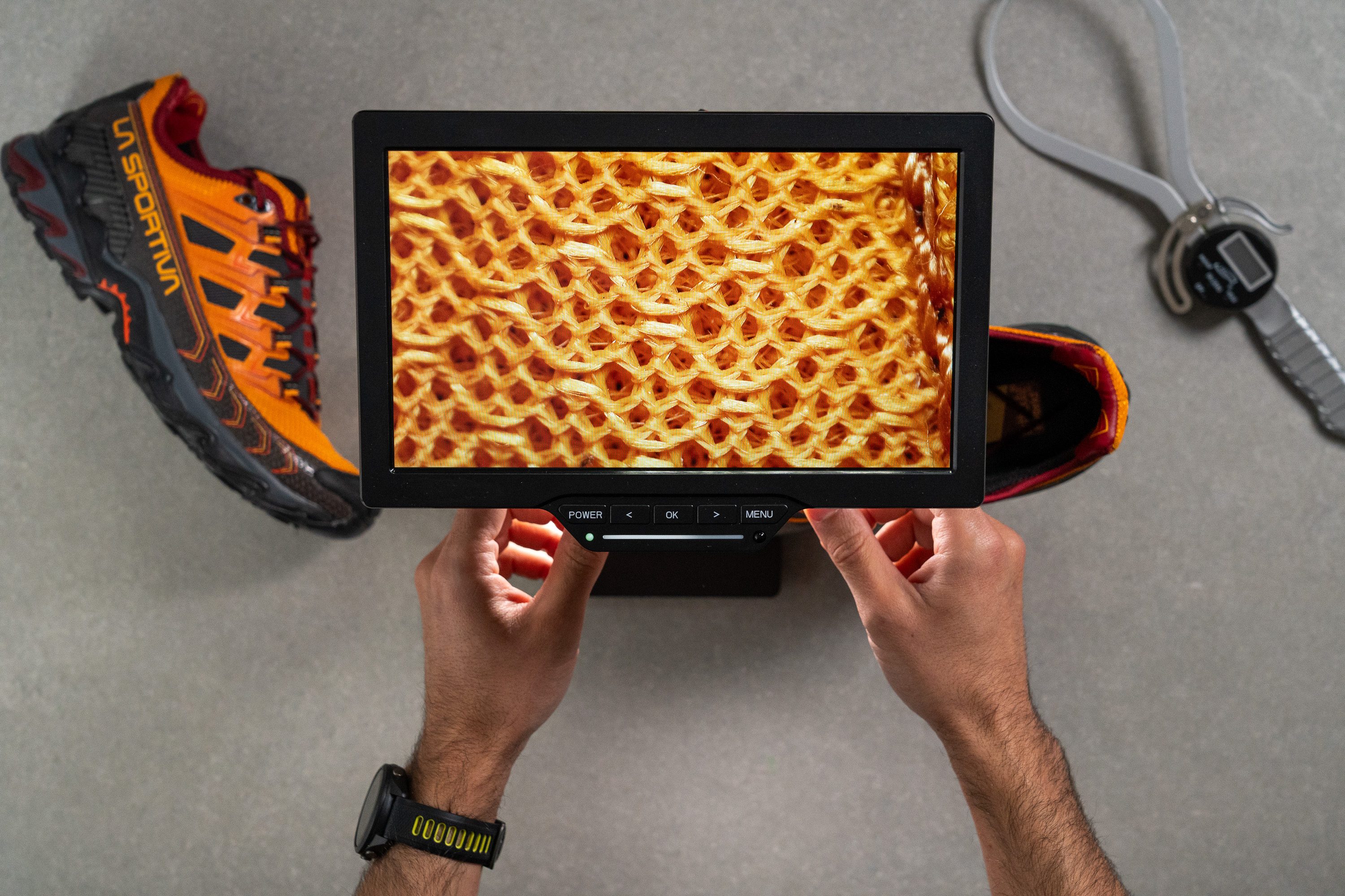 La Sportiva Ultra Raptor II Breathability Microscope test
