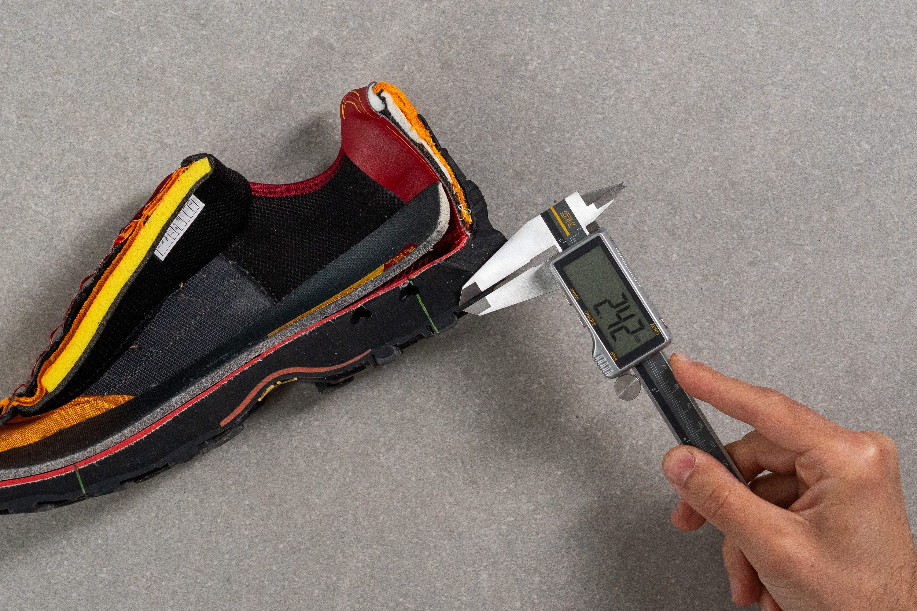 La Sportiva Ultra Raptor II Outsole thickness