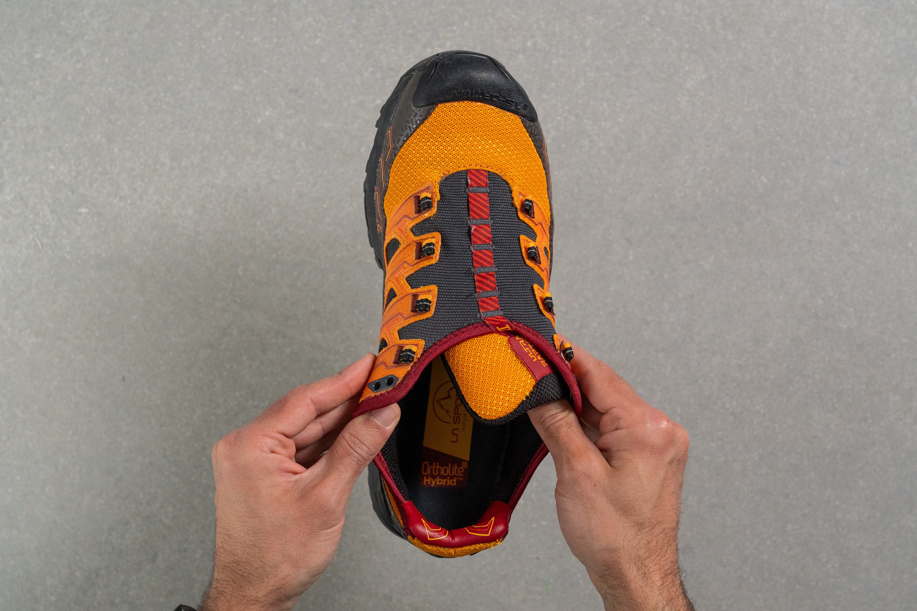 La Sportiva Ultra Raptor II Tongue: gusset type