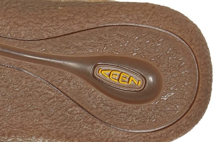 People looking for a supportive sneaker with removable insoles keen-howser-wrap-sole