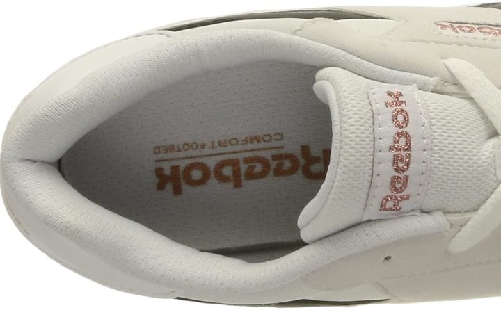 Top corto sin costuras en negro de Collab reebok footbed