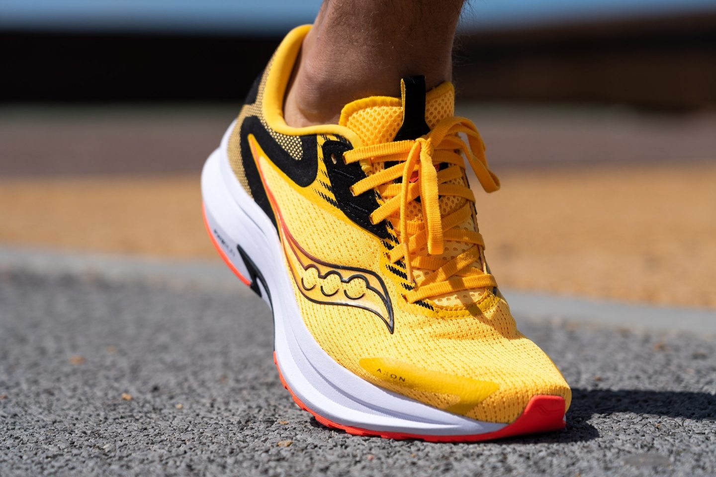 Cut in half: Saucony Axon 2 Review | RunRepeat