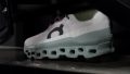 On Cloudmonster Forefoot traction