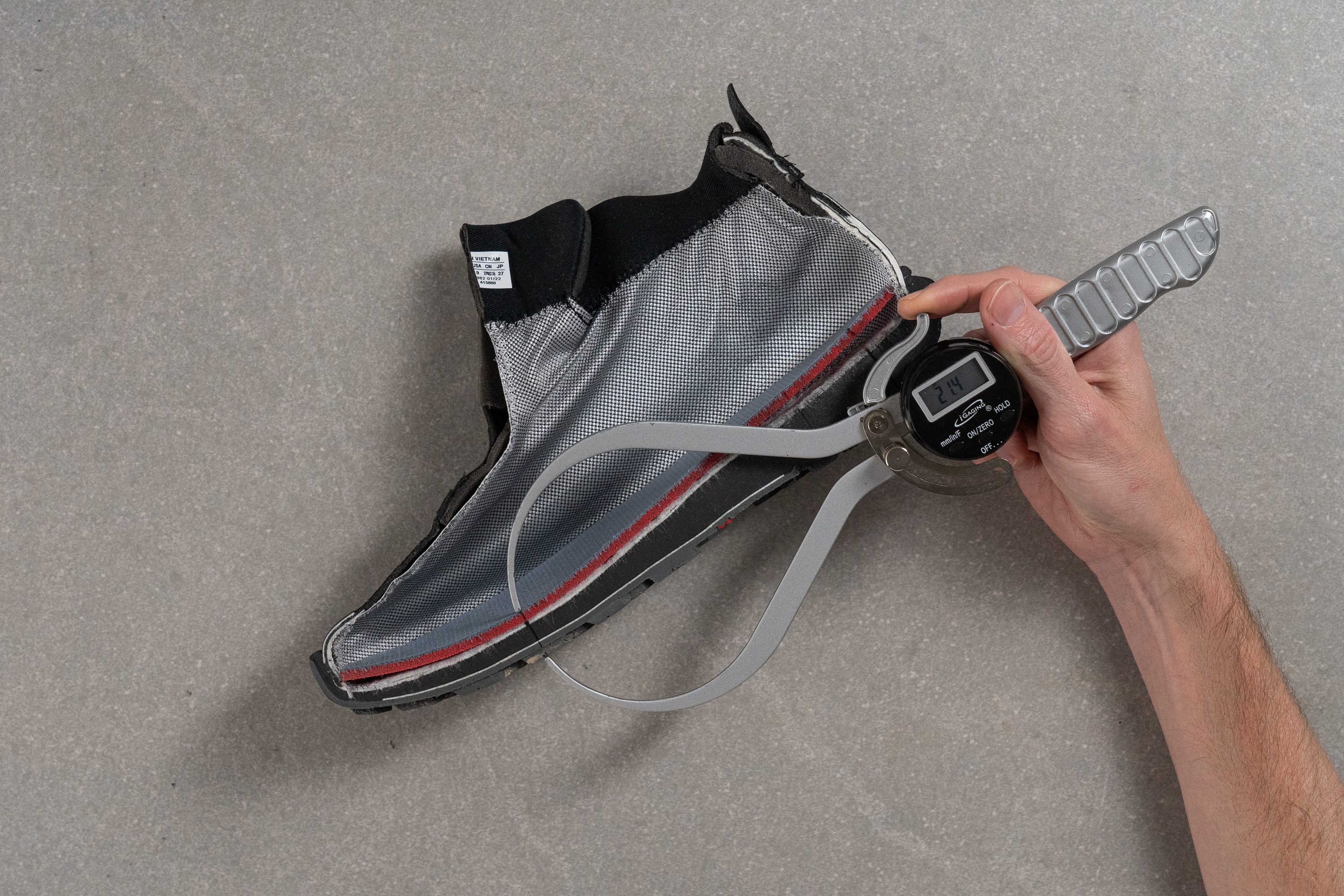 Salomon Outpulse Mid GTX Forefoot stack