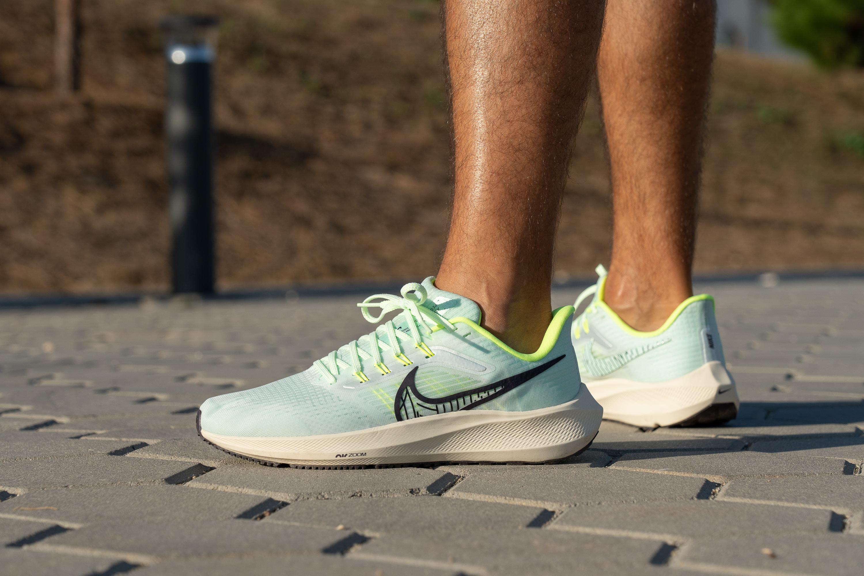 Cut in half Nike Air Zoom Pegasus 39 Review 2024 RunRepeat