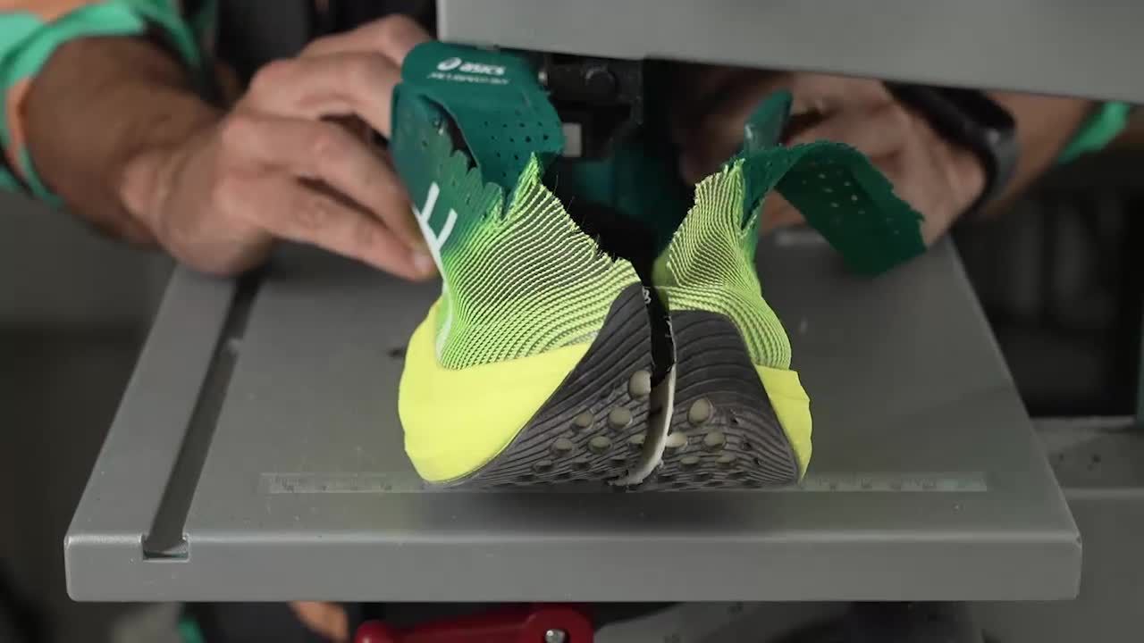 SPEED SKY+ 25.5㎝ All Gender Metaspeed Sky+ Running Shoe - Hazard Green/Sky