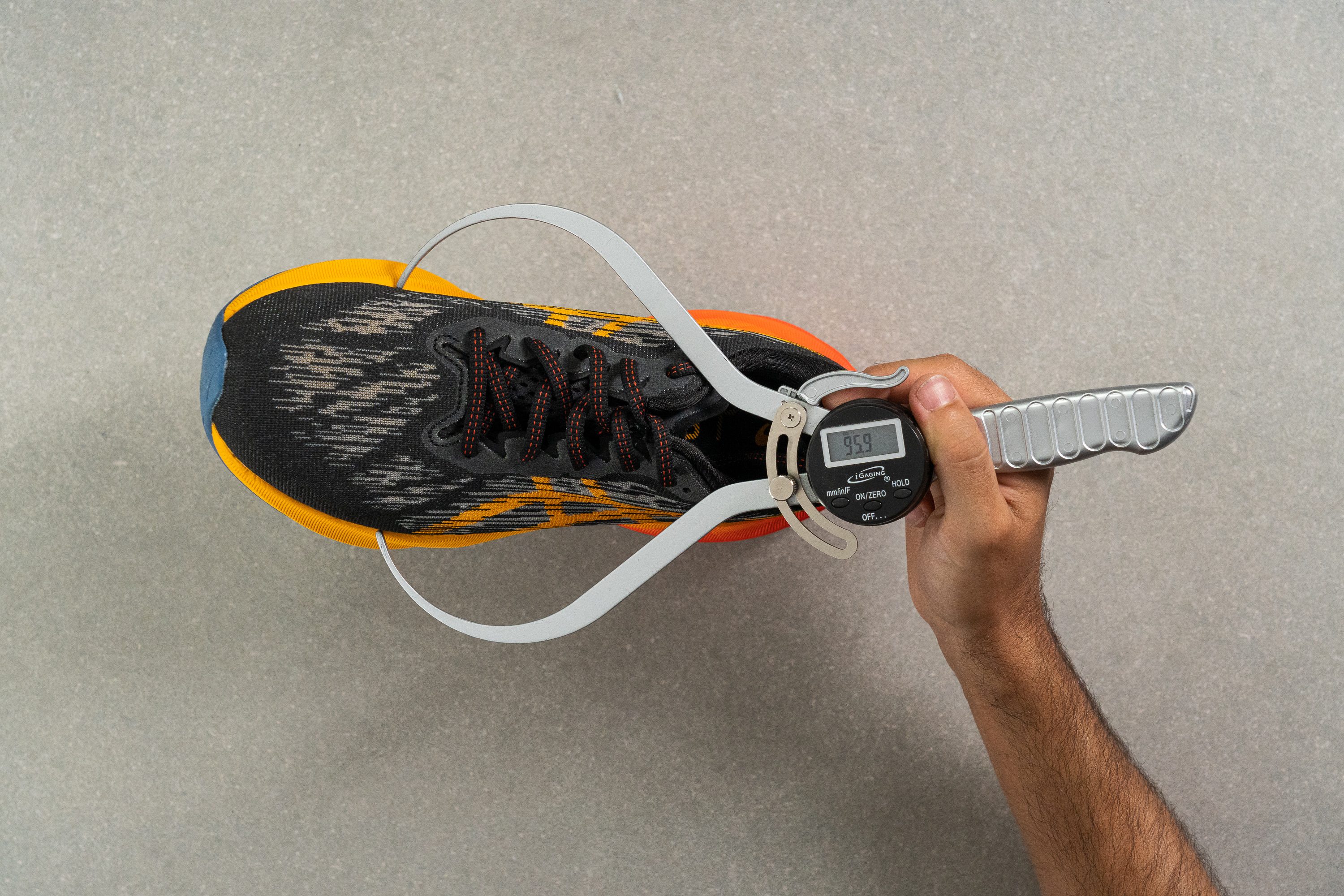 ASICS Novablast 3 toebox width at the widest part