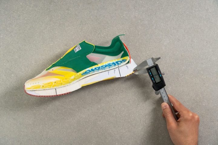 adidas-adizero-adios-7-outsole-thickness-measurement.JPG