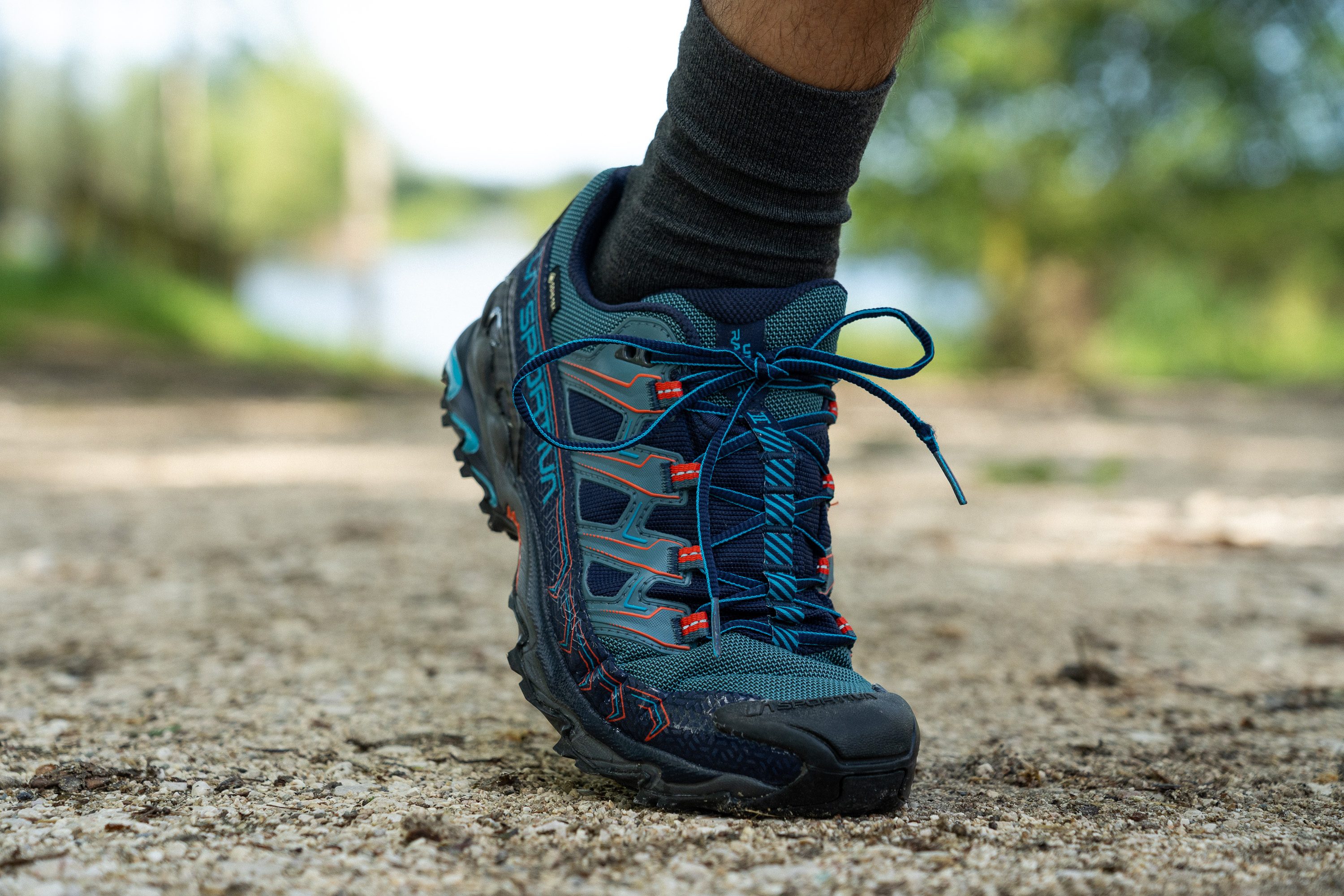 La Sportiva Ultra Raptor II GTX flexibility