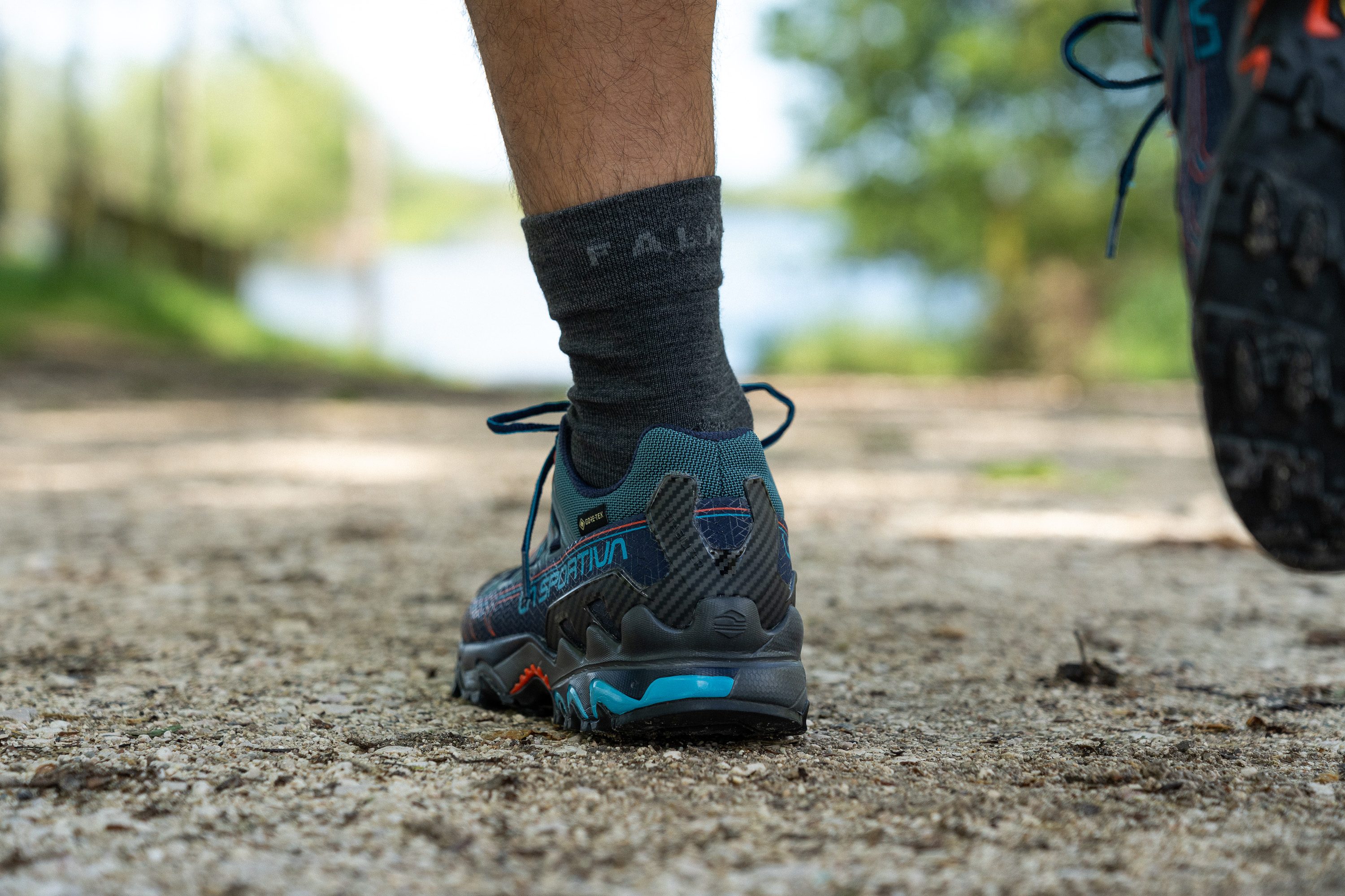 La Sportiva Ultra Raptor II GTX Heel tab