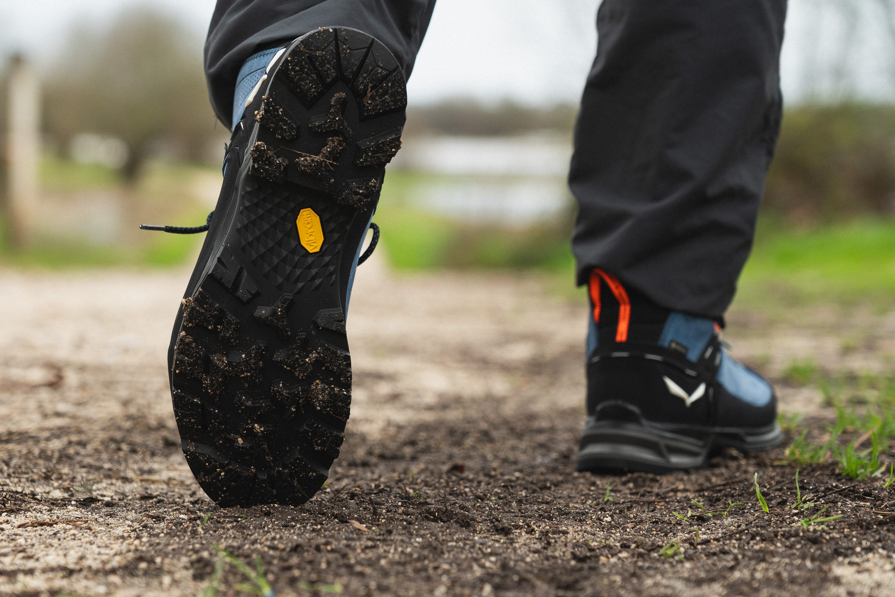 Salewa Mountain Trainer 2 Mid GTX Vibram WTC 2 outsole