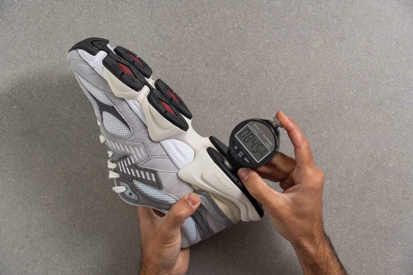 9060 new balance on feet