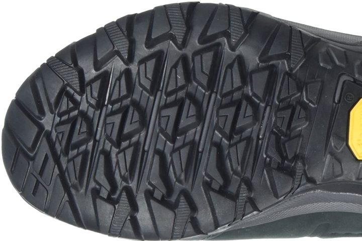 Mammut Nova IV Mid GTX grip