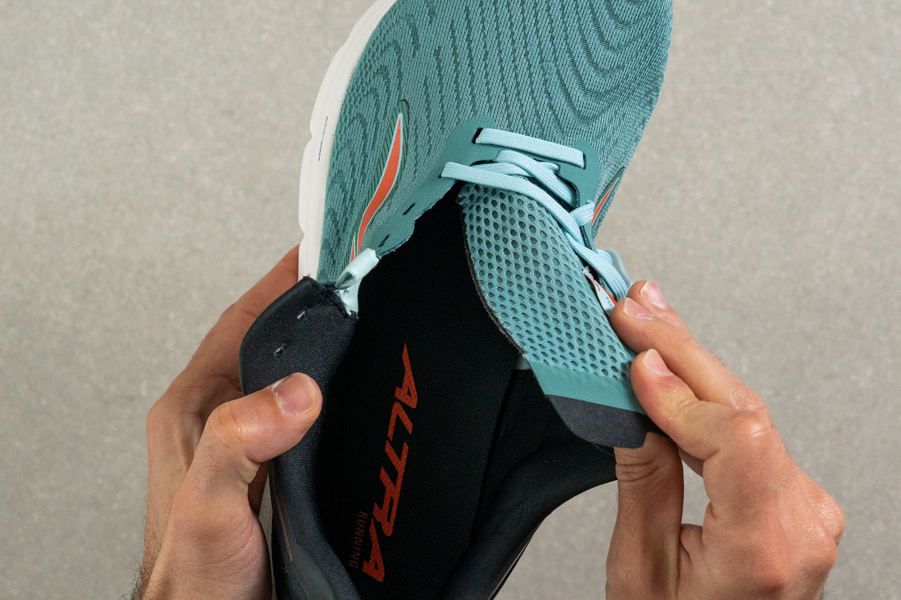 Cut in half: Altra Torin 6 Review (2024) | RunRepeat