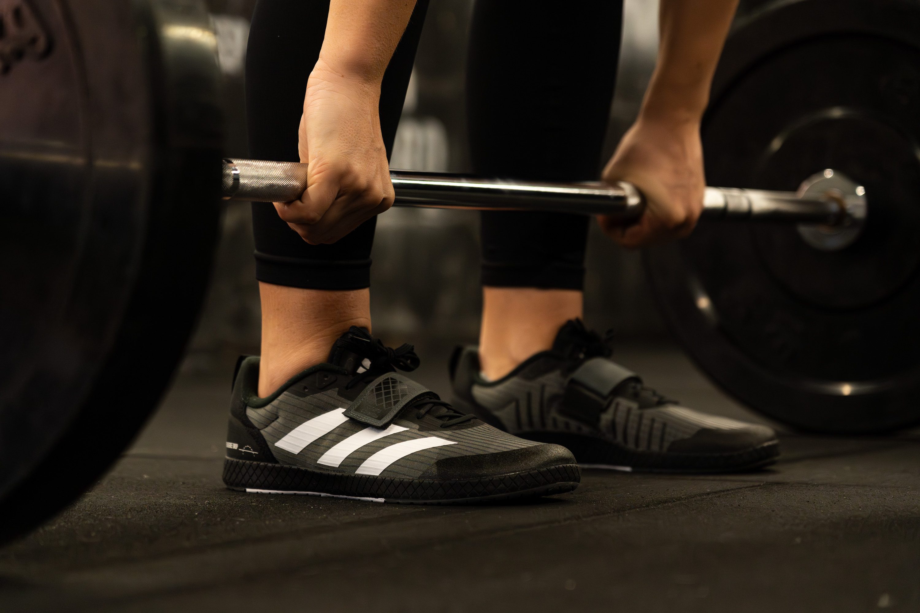 Adidas The Total deadlifting