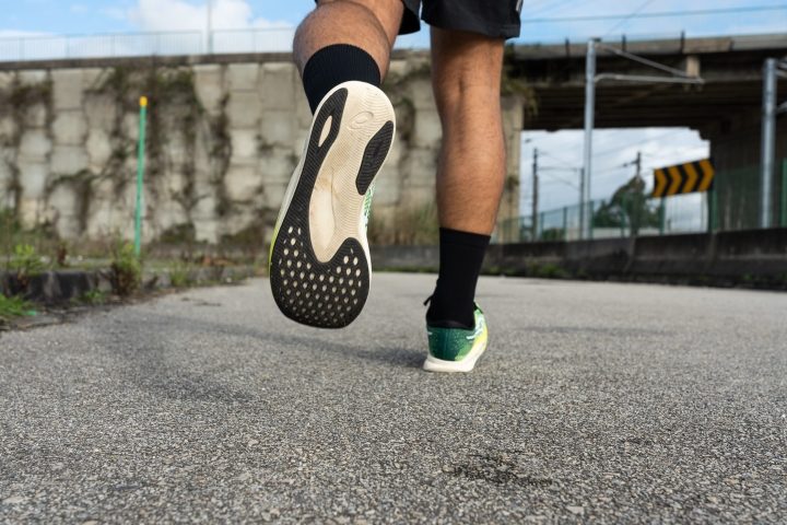 Cut in half: ASICS Magic Speed 2 Review | RunRepeat