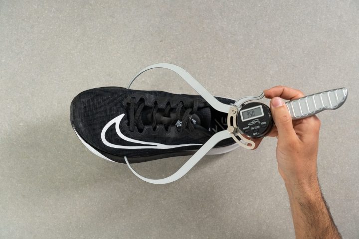 nike zoom fly 5 max width