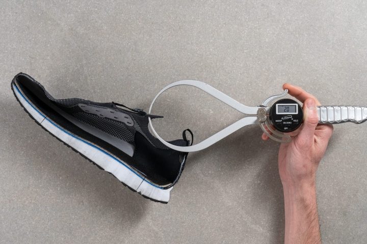 zapatillas de running GTS brooks entrenamiento tope amortiguación Tongue padding measure