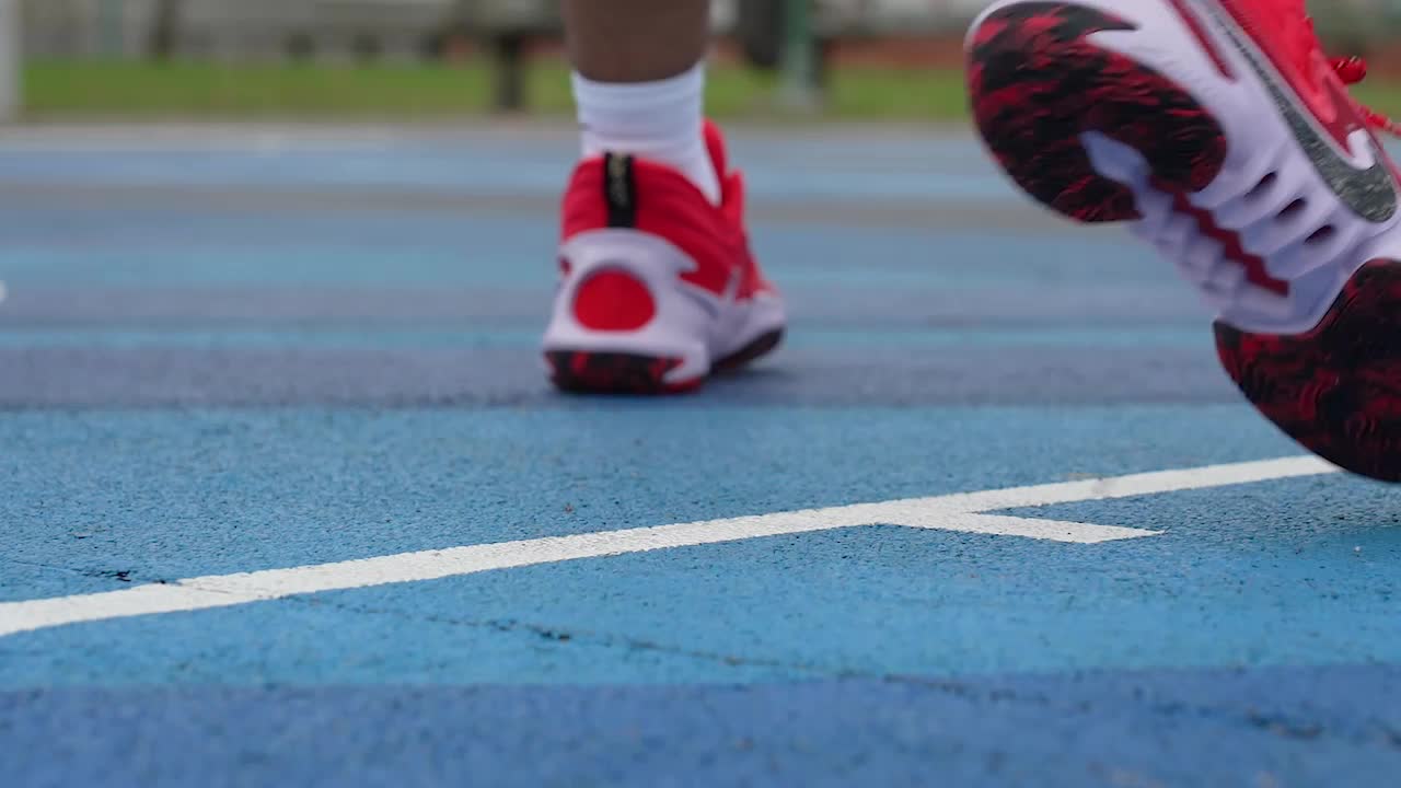 NIKE コズミックユニティ2 Cut in half: Nike Cosmic Unity 2 Review | RunRepeat