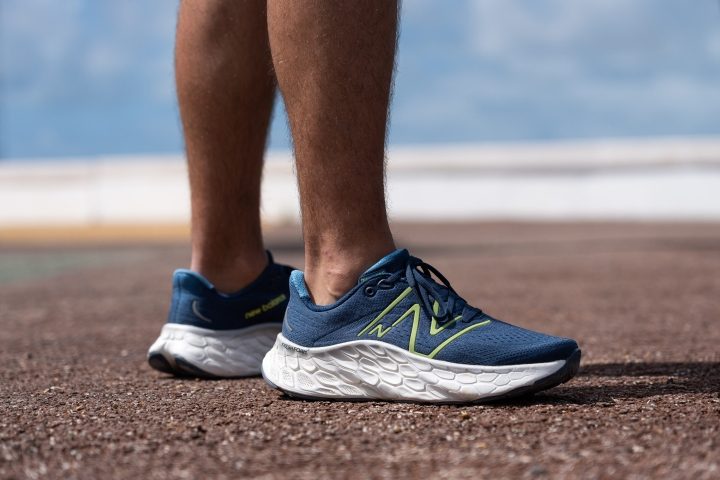 new balance fresh foam xm more v4 en los pies