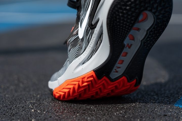 Cut in half: Nike Air Zoom G.T. Cut 2 Review | RunRepeat