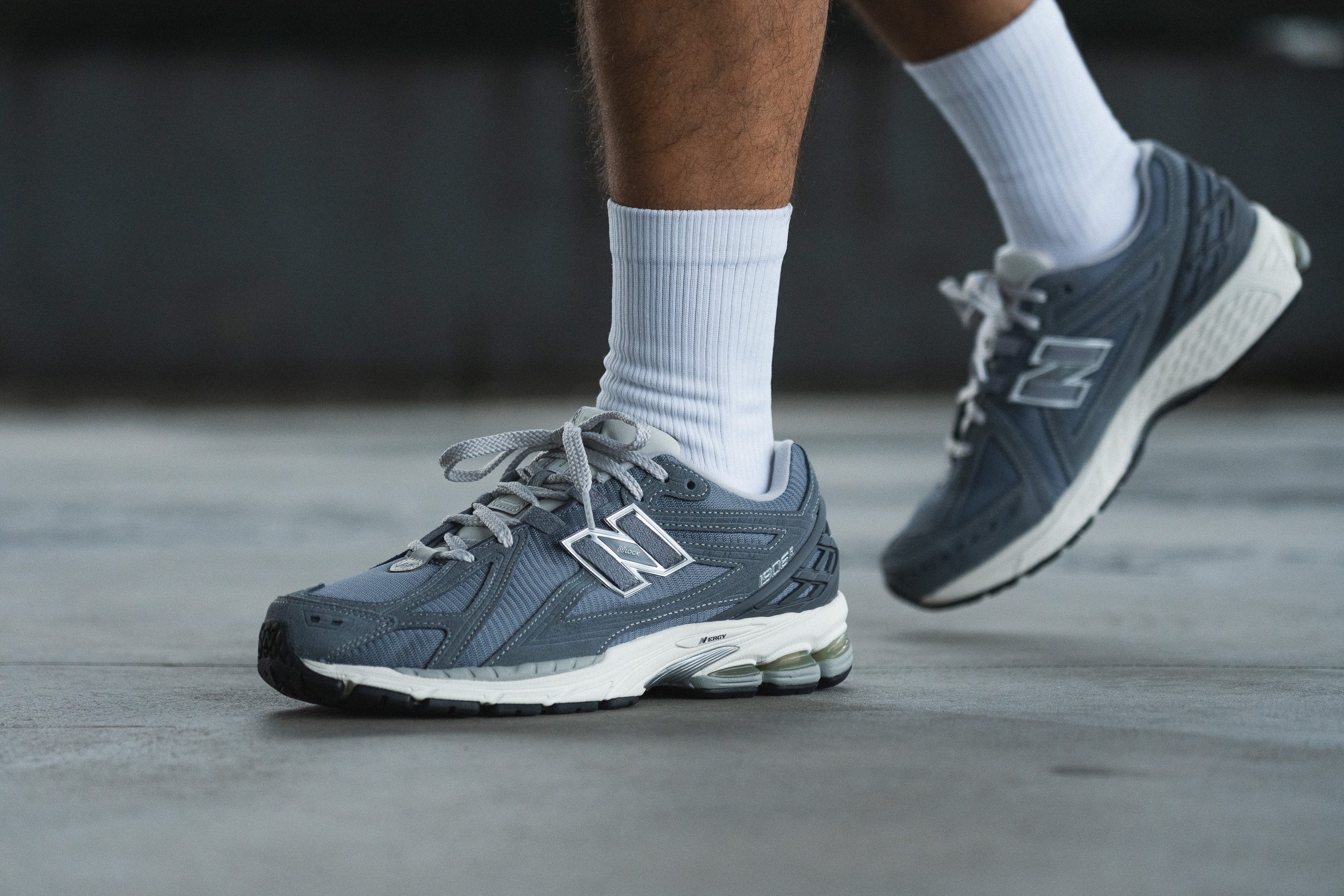 New balance om online