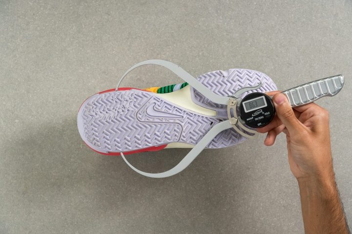 Nike nike air max white online shop Midsole width in the heel